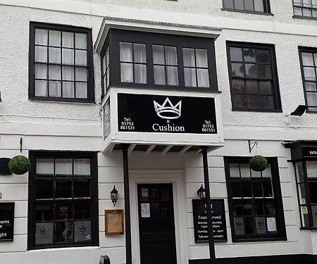 Hotel The Crown And Cushion Windsor Zewnętrze zdjęcie